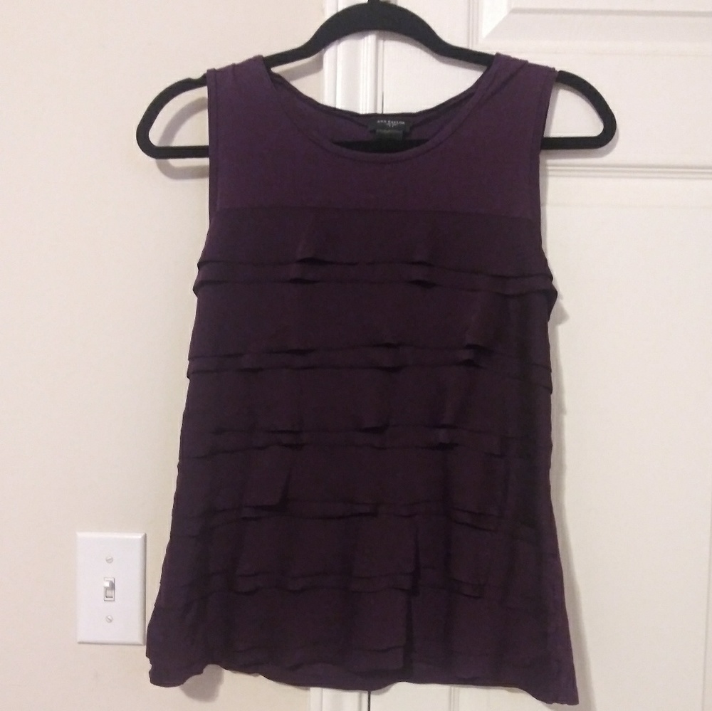 sleeveless blouse